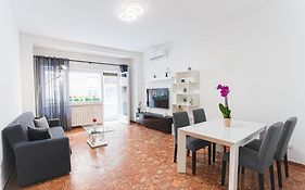 Domus Leo Roma